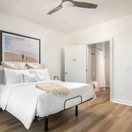Executive 2 Bedroom Ariva Apartment